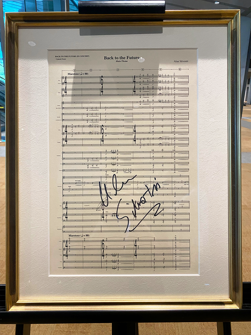 作曲家アラン・シルヴェストリの直筆サイン入りスコア